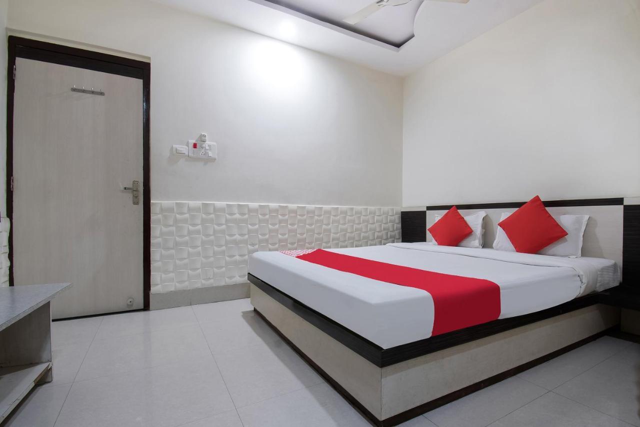 Oyo 44287 Hotel Aarav Plaza Muzaffarpur Exterior photo